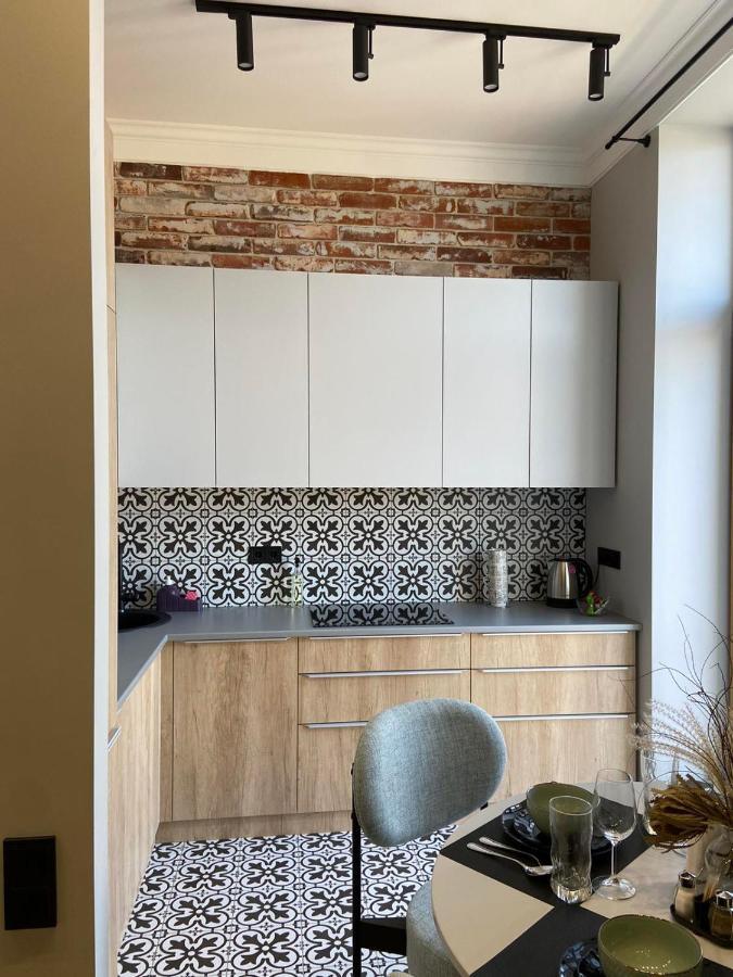 Lux Appartments В Центре Города В Стиле Loft Vinnytsia Ngoại thất bức ảnh